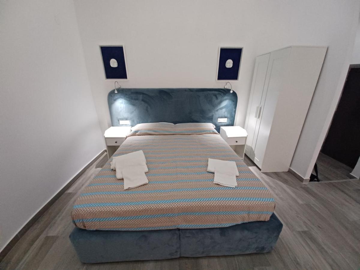 Residenza Napoletana Apartment เนเปิลส์ ภายนอก รูปภาพ