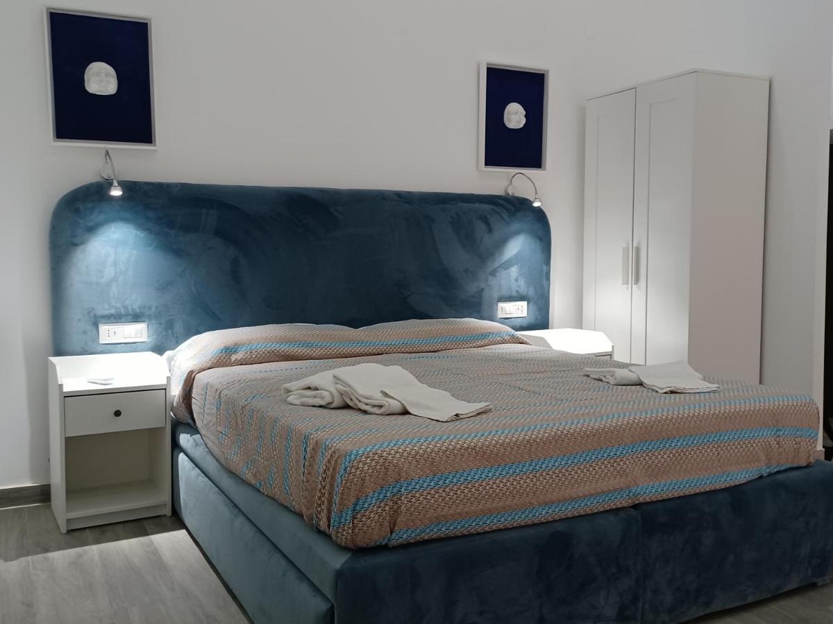 Residenza Napoletana Apartment เนเปิลส์ ภายนอก รูปภาพ