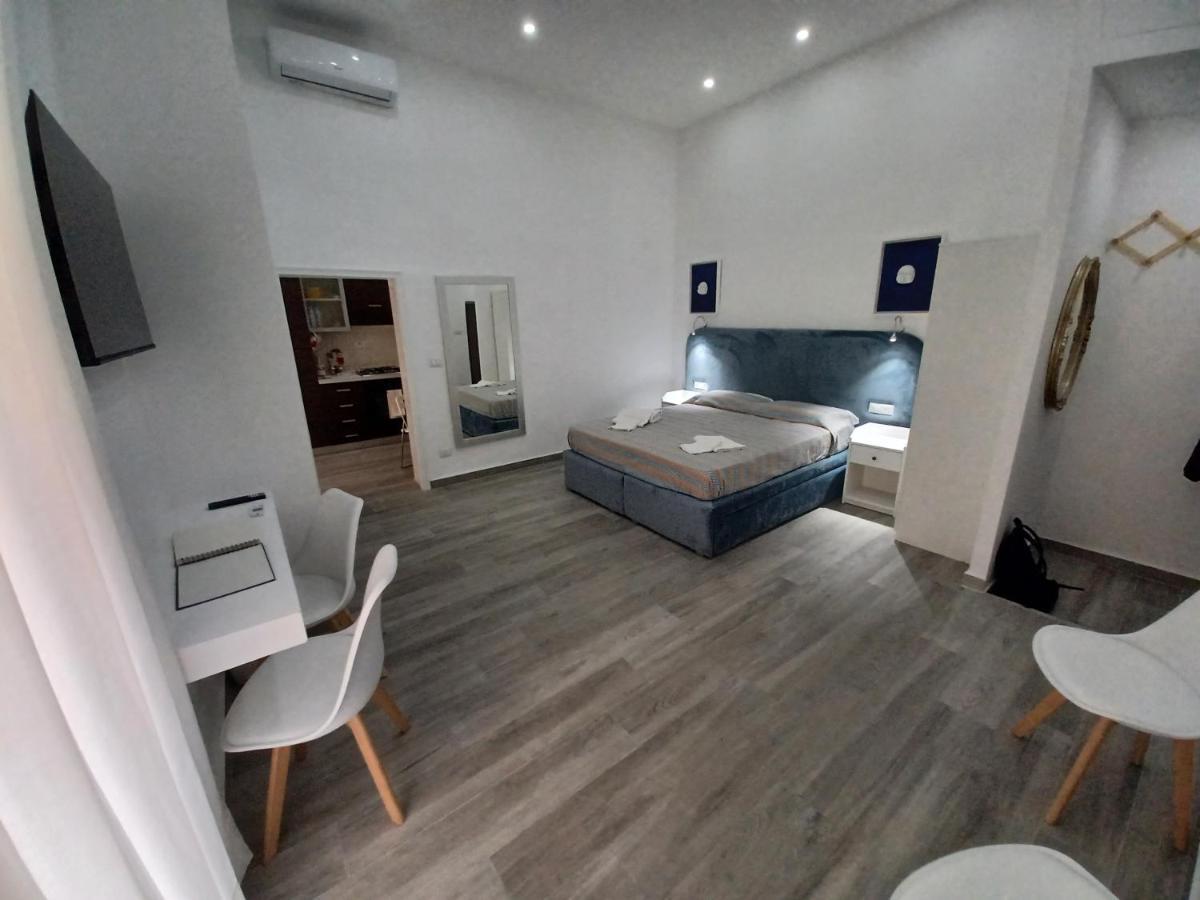 Residenza Napoletana Apartment เนเปิลส์ ภายนอก รูปภาพ